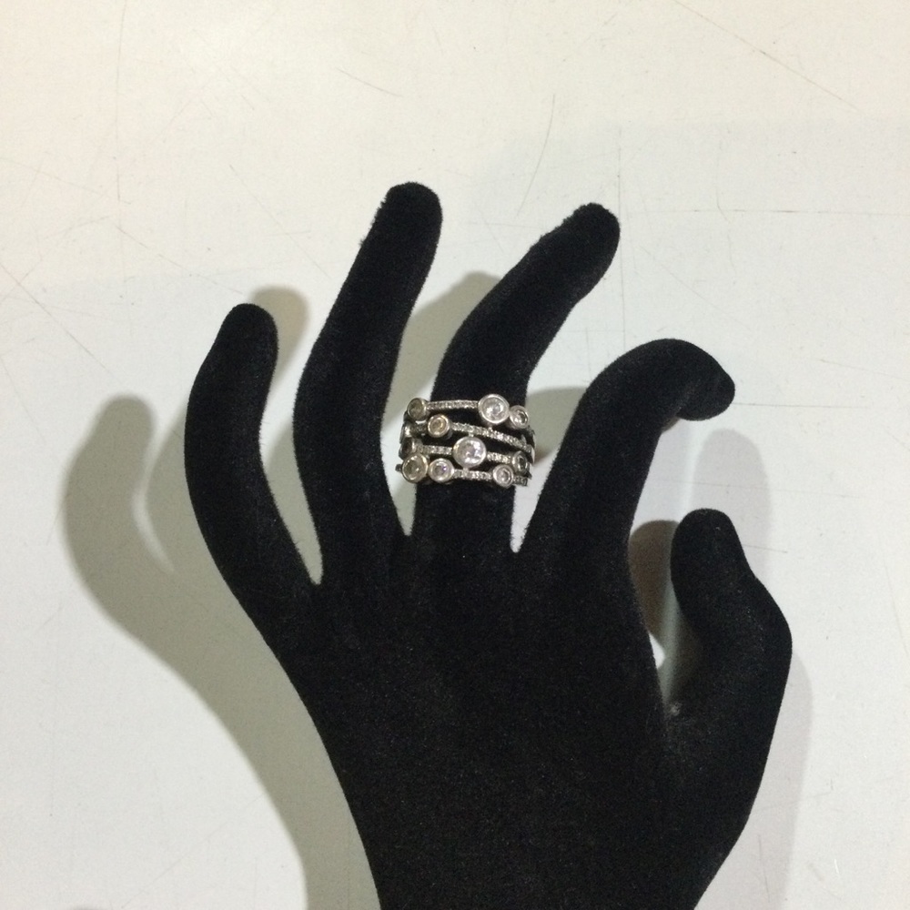 Unbranded Women’s Size 7.5 Classic Everyday 925 Silver Cubic Zirconia Ring